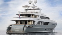 Yacht ANNAMIA -  Aft View.